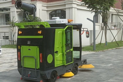 湖北鄂州新葛店一中引進萊特LT-G50掃地車 科技賦能校園 潔凈護航成長