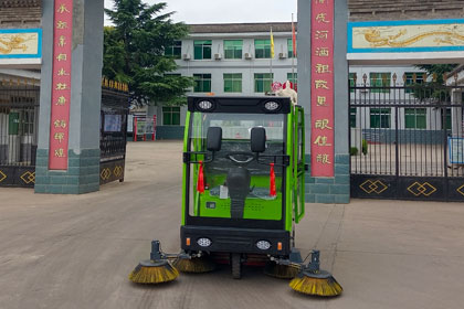 杜康酒廠引進萊特 LT-S26 型掃地車 潔凈賦能匠心釀酒